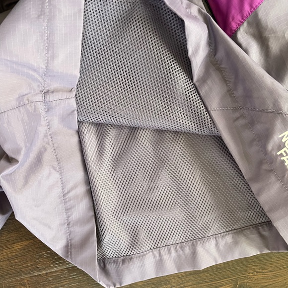 THE NORTH FACE TNF Purple Grey Mesh Lined Shorts NWOT 4" Inseam Size LARGE - Picture 7 of 10
